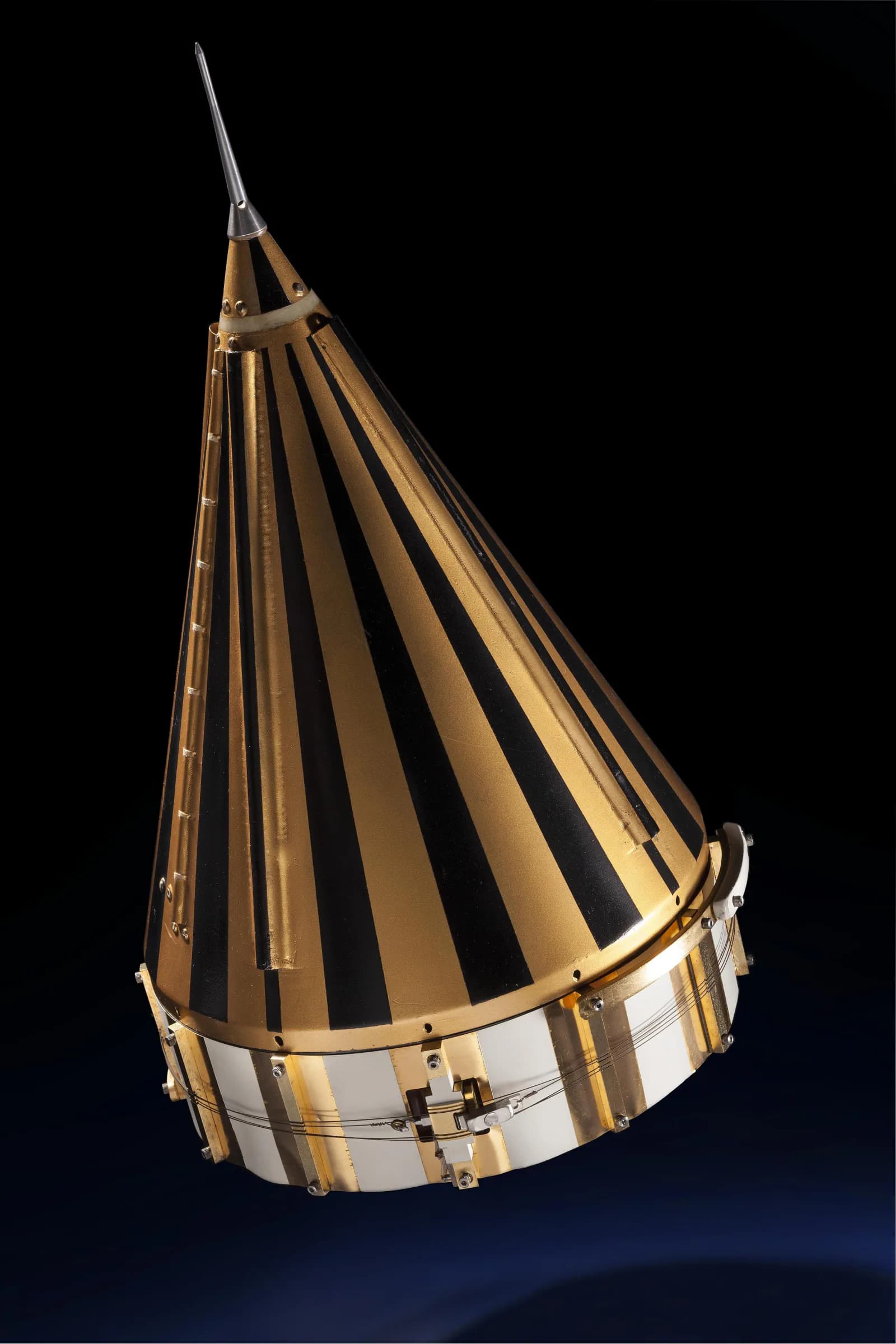 The Pioneer IV instrument package is shown as a compact conical assembly.